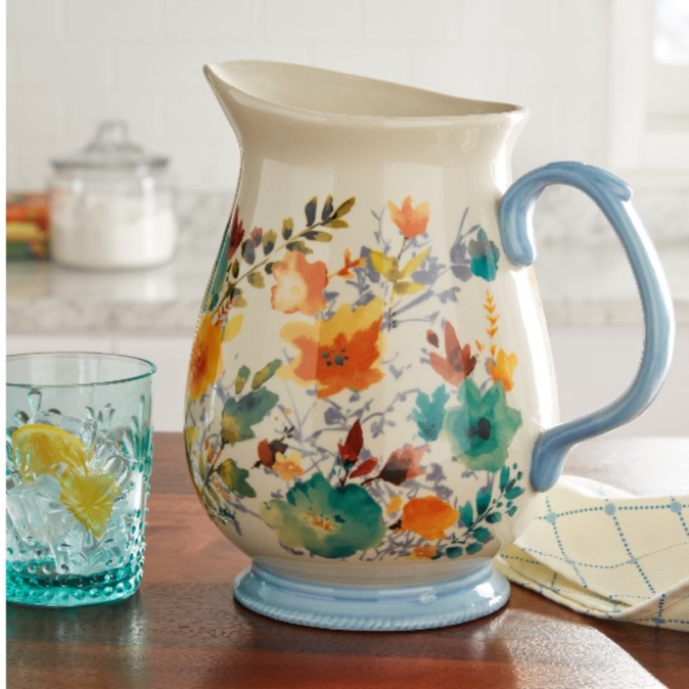 Pioneer Woman Willow pitcher 3.2 qt